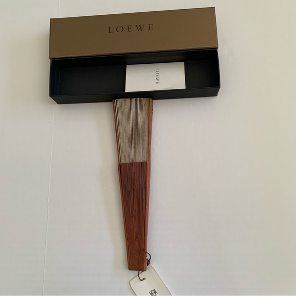 LOEWE BRAND. Folding fan. Brown wood, made in Spain. Authentic Luxury item! - Picture 2 of 6